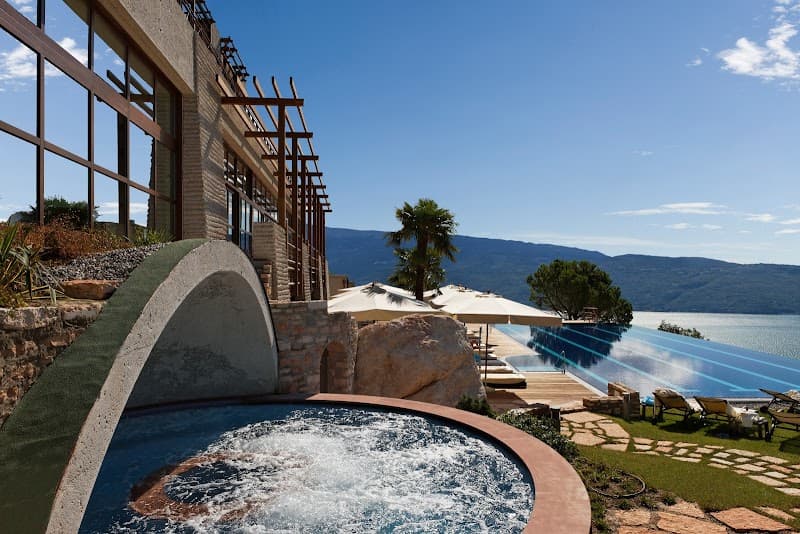 Lefay Resort & Spa Lago di Garda — Resort Spa in Gargnano, Italy